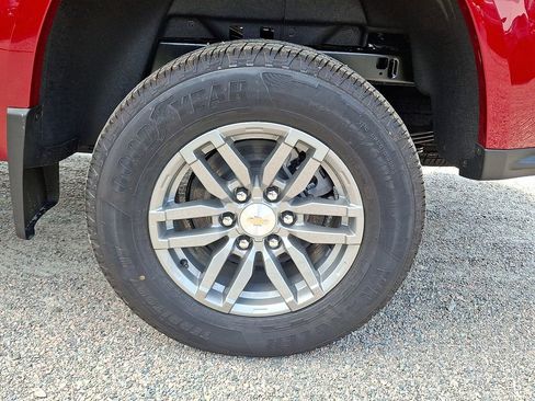 New 2025 Chevrolet Colorado LT w/ LT Convenience Package image 33