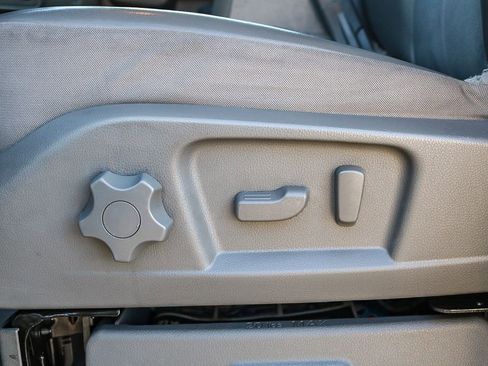 Used 2016 Nissan NV 3500 SV w/ SV Technology Package image 22