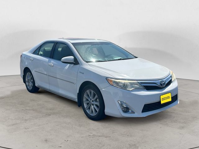 Used 2012 Toyota Camry XLE w/ Leather Pkg FWD image 3