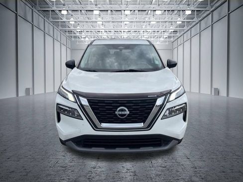 Used 2023 Nissan Rogue S AWD/4WD image 2