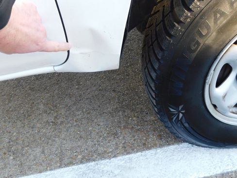 Used 2019 Toyota Tacoma SR image 35