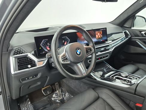 Used 2026 BMW X7 xDrive40i AWD/4WD image 4