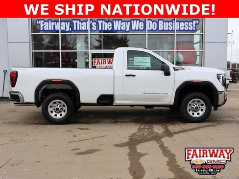 New 2025 GMC Sierra 2500 Pro image 1