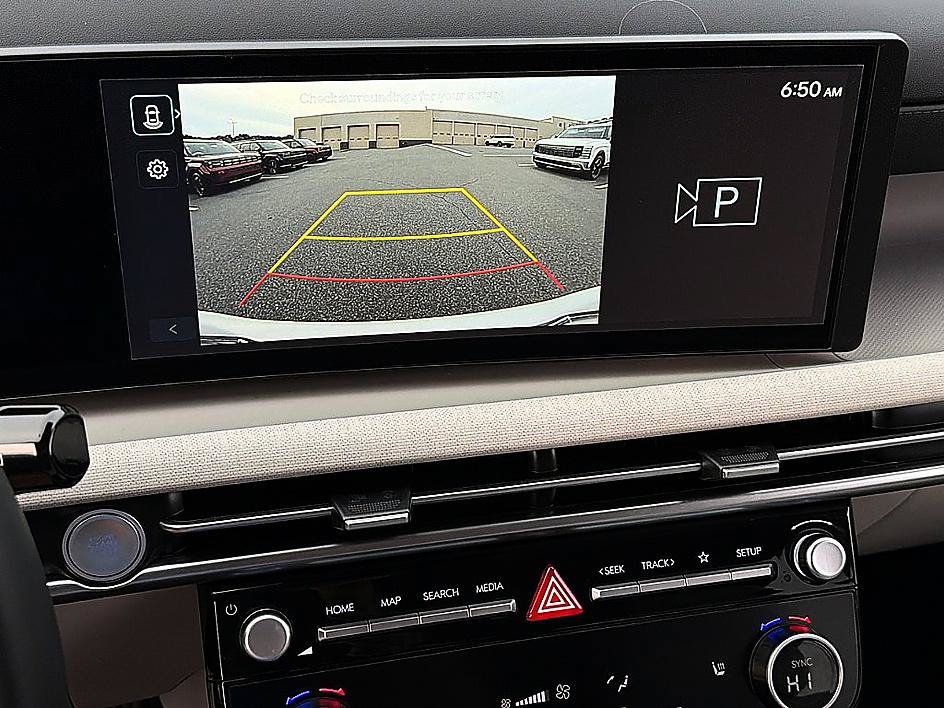 Certified 2025 Hyundai Tucson SEL FWD image 15