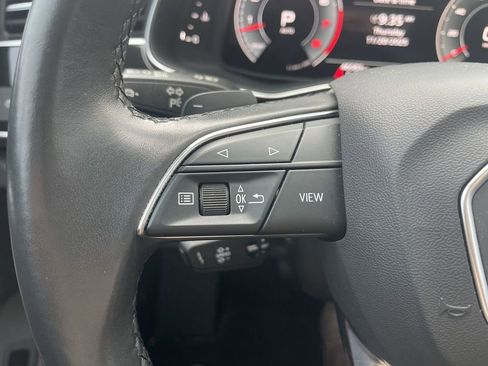 Used 2022 Audi Q8 Premium Plus image 11