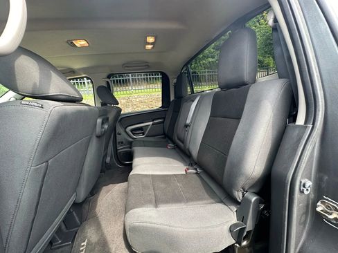 Used 2015 Nissan Titan PRO-4X image 17