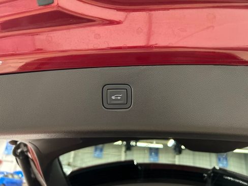 Used 2019 Chevrolet Blazer LT w/ Sun and Wheels Package AWD/4WD image 28