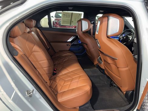 Used 2026 BMW 740i w/ Premium Package image 13