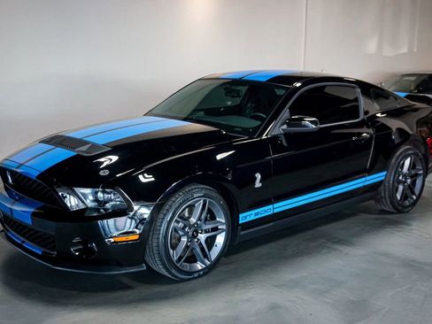 Used 2012 Ford Mustang Shelby GT500 w/ Electronics Pkg image 5