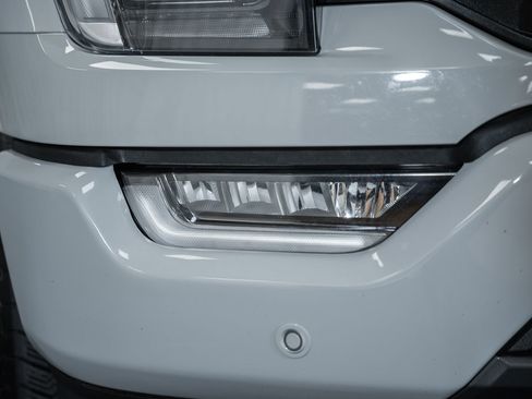 Certified 2023 Ford F150 Lariat w/ Equipment Group 502A High image 15