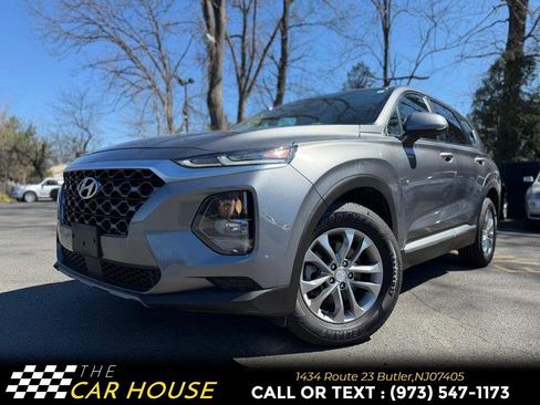 Used 2020 Hyundai Santa Fe SE FWD image 2