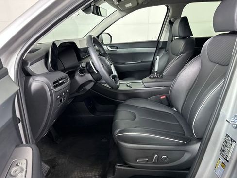 Certified 2025 Hyundai Palisade SEL image 40