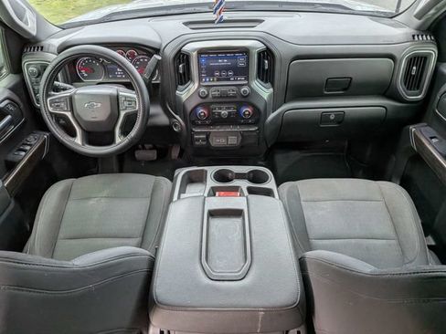Used 2019 Chevrolet Silverado 1500 LT Trail Boss w/ Convenience Package AWD/4WD image 13
