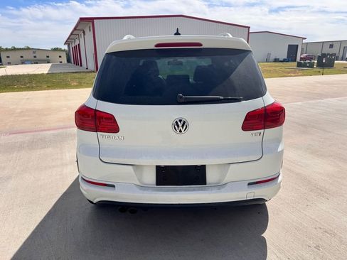 Used 2016 Volkswagen Tiguan R-Line image 4