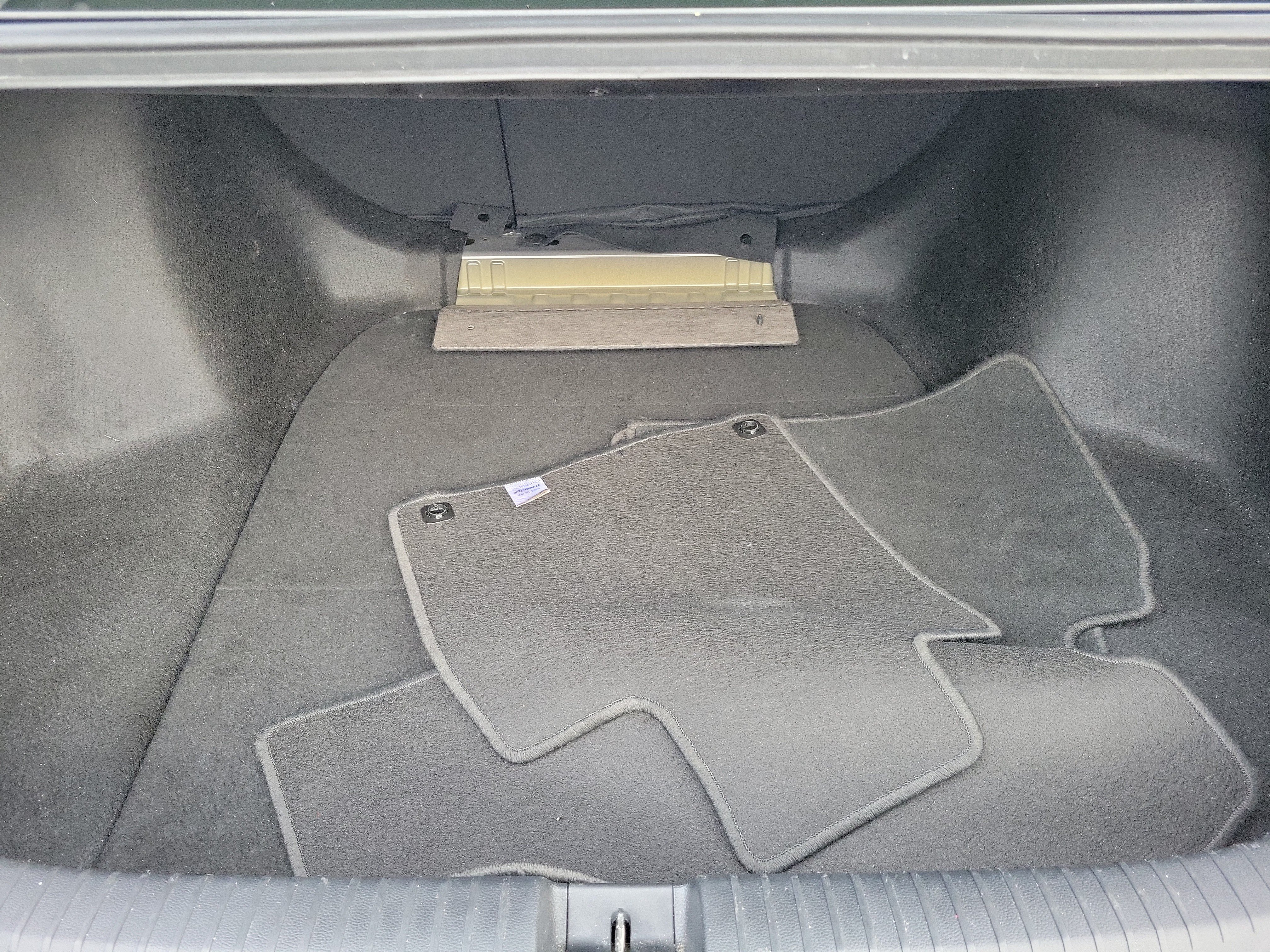Certified 2025 Honda Accord SE image 5