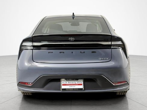 Used 2026 Toyota Prius Plug-In Hybrid image 4
