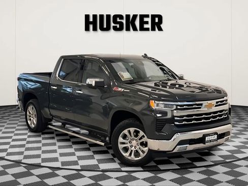Used 2025 Chevrolet Silverado 1500 LTZ AWD/4WD image 1