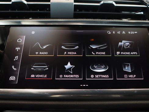 New 2025 Audi Q3 2.0T Premium image 25