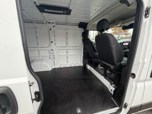 Used 2025 RAM ProMaster 1500 w/ Convenience Group image 27
