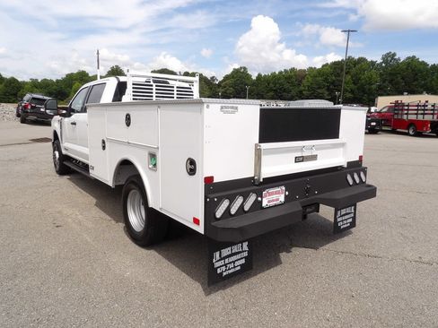 Used 2025 Ford F350 XLT AWD/4WD image 5