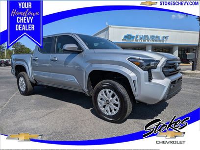 Used 2025 Toyota Tacoma SR5