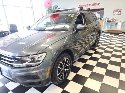 Certified 2021 Volkswagen Tiguan SE w/ Panoramic Sunroof Package