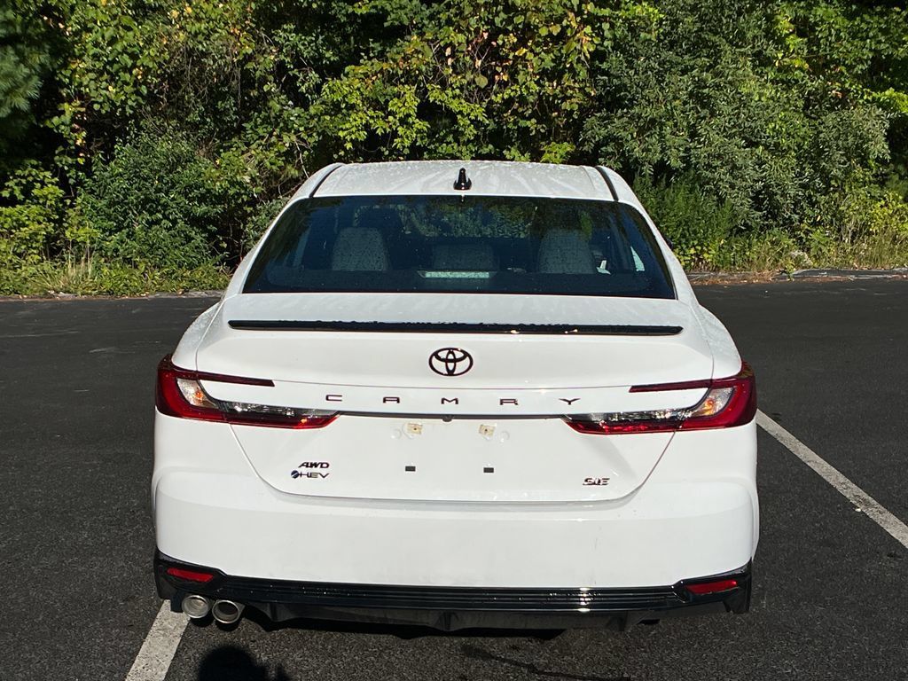 Used 2026 Toyota Camry Hybrid w/ Convenience Package AWD/4WD image 4