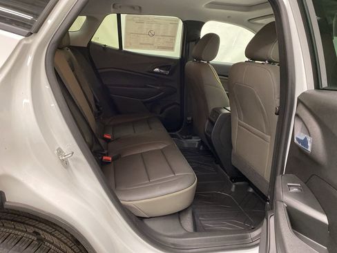 New 2026 Chevrolet Trax ACTIV w/ Sunroof Package image 17