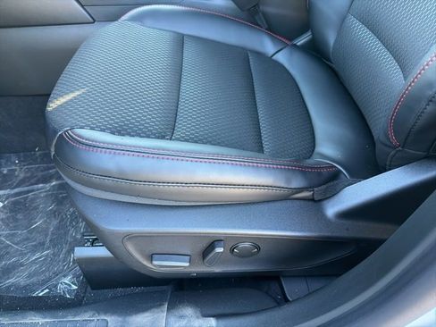 New 2026 Ford Escape ST-Line w/ Cold Weather Package image 8