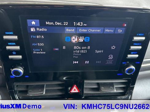 Used 2022 Hyundai Ioniq SE image 29