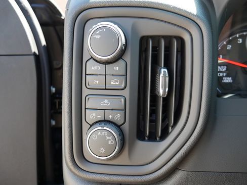 New 2026 Chevrolet Silverado 1500 Custom AWD/4WD image 17