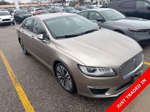 Used 2018 Lincoln MKZ Reserve w/ Climate Package image 3
