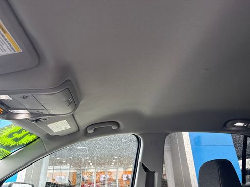 Used 2023 Chevrolet Equinox LT image 24