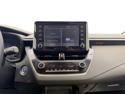 Used 2020 Toyota Corolla LE w/ Carpet Mat Package (TMS) FWD image 11