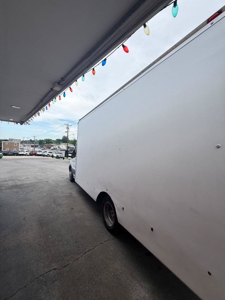 Used 2015 Ford Transit 350 156 DRW w/ Exterior Upgrade Package RWD image 3