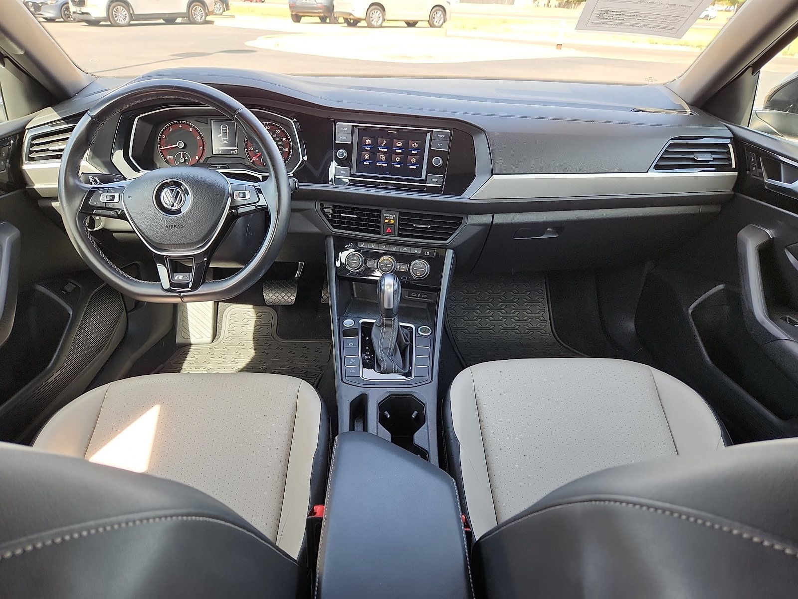 Used 2020 Volkswagen Jetta R-Line FWD image 10