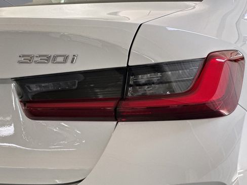 Used 2026 BMW 330i Sedan w/ Premium Package image 13