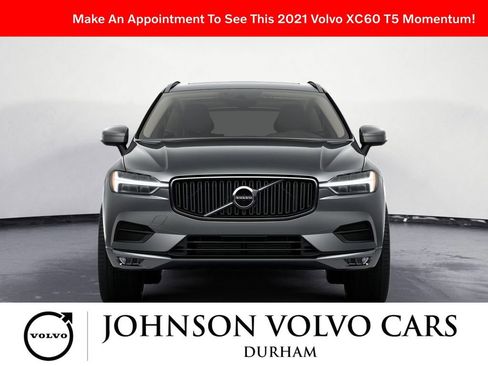 Used 2021 Volvo XC60 T5 Momentum w/ Premium Package image 2