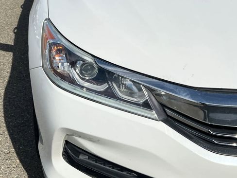 Used 2016 Honda Accord Sport image 8