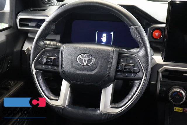 Used 2025 Toyota 4Runner TRD Off-Road Premium AWD/4WD image 14