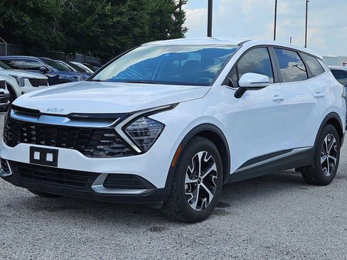Used 2024 Kia Sportage EX FWD image 9