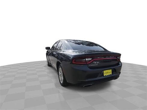 Used 2016 Dodge Charger SE image 7