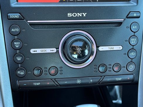 Used 2016 Ford Fusion Energi Titanium image 19