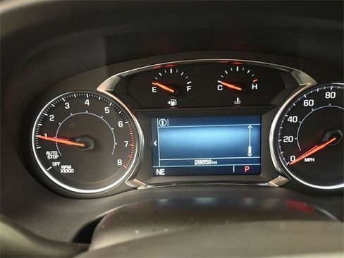 Used 2023 GMC Acadia SLE w/ Driver Convenience Package image 12