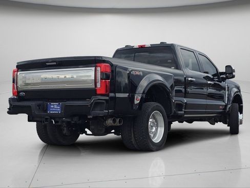 Certified 2024 Ford F450 Limited image 27