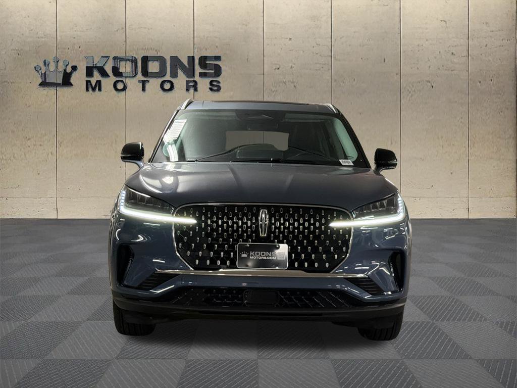 New 2027 Lincoln Aviator AWD image 3