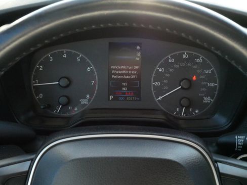 Used 2023 Toyota Corolla SE w/ SE Premium Package image 21