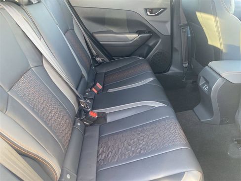 New 2025 Subaru Crosstrek 2.5i Limited w/ Popular Package #3A image 9