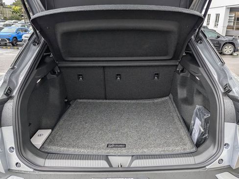 New 2026 Volkswagen ID.4 Pro image 27