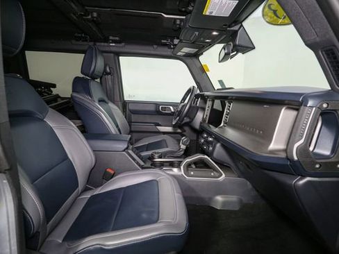 Used 2023 Ford Bronco Outer Banks w/ Sasquatch Package image 14